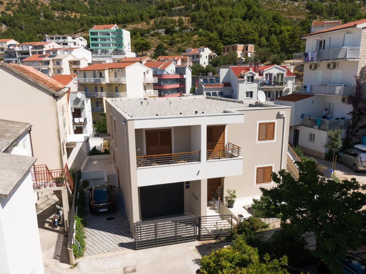 Apartmani Benzon Baška Voda Exterior foto